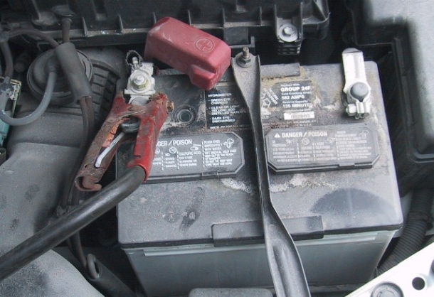 Como Carregar a Bateria do Carro- Online24 1999 nissan maxima fuse box diagram 